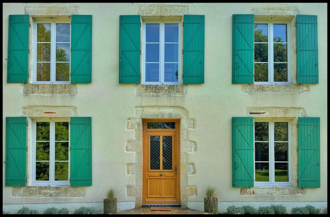 Bed and Breakfast Les Maisons Du Bonheur Chateau-Garnier Экстерьер фото